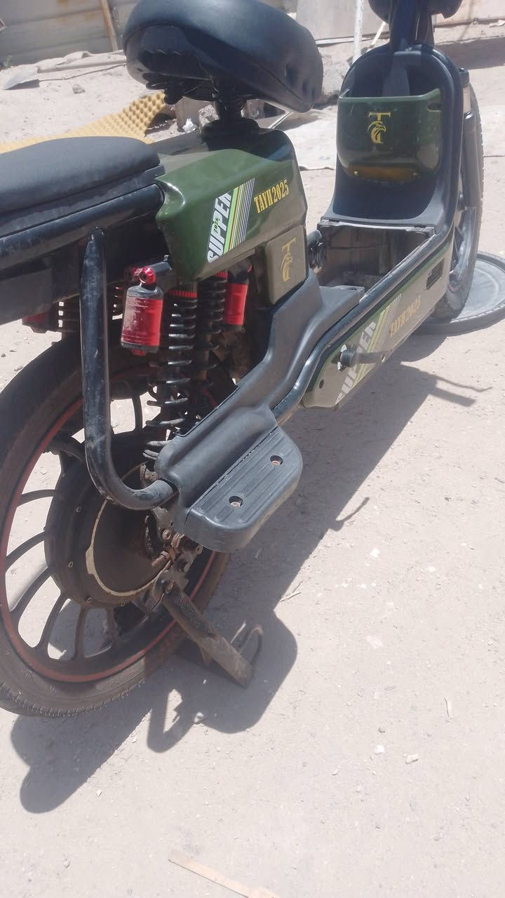 دراجه شحن عوزه بطاريات
مكاني بصره الزبير سعره ب175بيه مجال
***********
