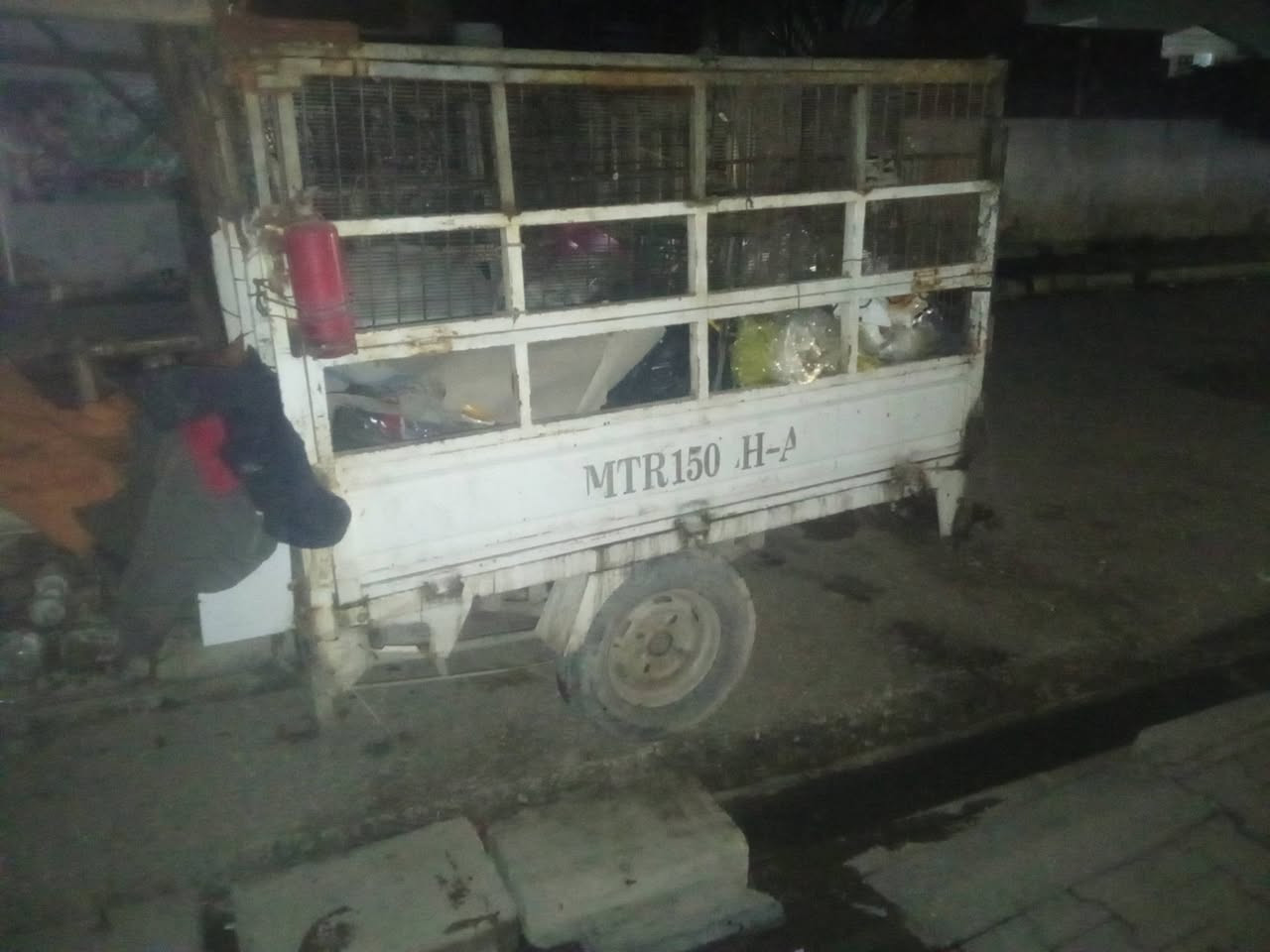 ستوته لبيع ام طير بس اوراق مابيه سعر 650وبيه مجال ديالى بعقوبة مامتواجد عل خاص شراي  يخابر وبي خير ويدلل ***********
