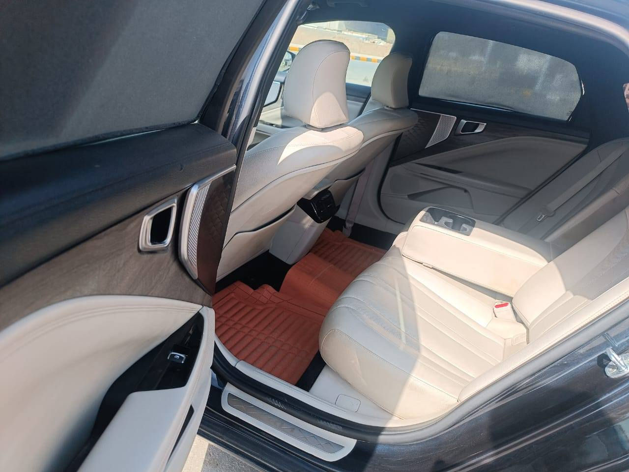 كيا K8 موديل 2022 خليجي بانزين محرك 3.5 كير 8 نمر ماوس بدون رقم تترقم جميع المحافظات ( بيها صبغ بنيد وجاملغ )
فول مواصفات
نظام ترحيب ، بصمه ،تشغيل عن بعد ، شفتات ستيرن،
حساس امامي خلفي، اشاير بالمري، كشنات حظن جلد كهربائيه،
مود درايف ، سايد بريك بصمه، 

مكان السيارة ذي قار 
***********
