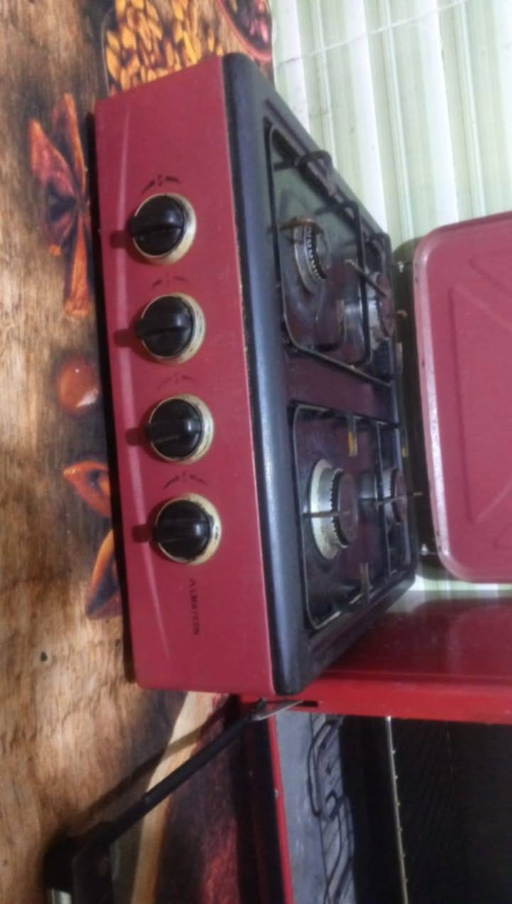 اوفن نضيف شرط النضافة 30 طباخ نضيف كلش 30 موبايل نضيف بعده بلكاوتون كامل ذاكره 256 سعر 160 دوشك نضيف كلش طبي ضغط 65 وبيه مجال لتواصل واتساب ***********
