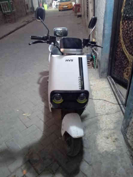 السلام عليكم
دراجة شحن للبيع 

موديل 2025

بدل بطاريات جديد شهر11يوم17

سعر 850بيه مجال 

الأستفسار ***********

مدينه الصدر

#دراجه_شحن
