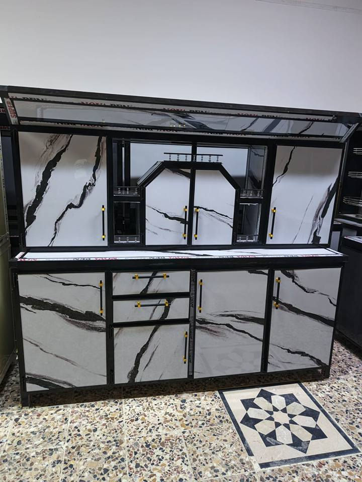 كونتر مترتين ٣قطع وياه سنك مرمر   تفصيل خاص لعنوان ابو لخصيب بهادريه اكو خدمت توصيل بكروه 
*********** البصرة, العراق
