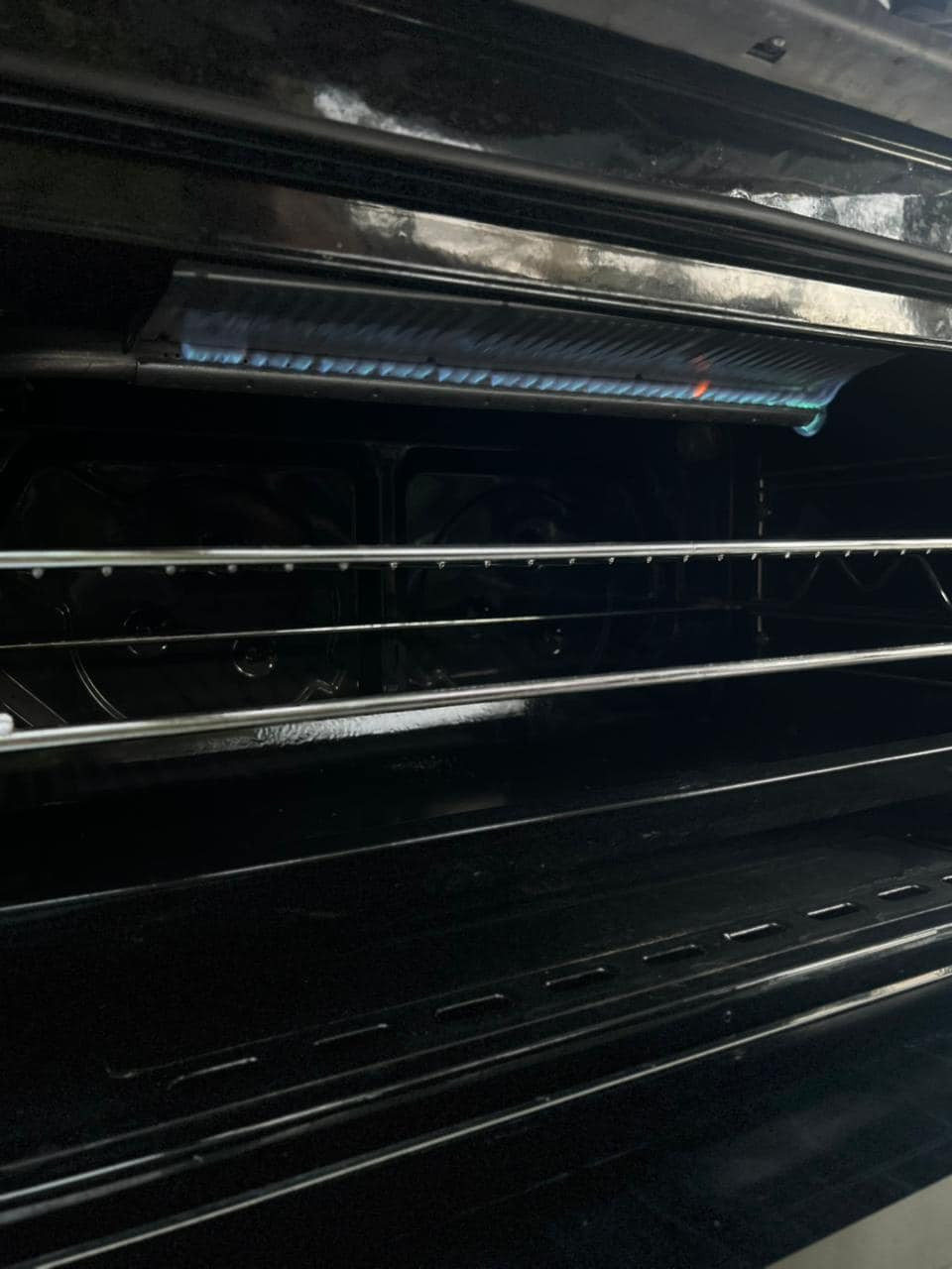 طباخ عشتار قديم 5 عيون وفرن نظيف تماماً شغال
سعر 80 الف وبي مجال


**إذا كنت صاحب هذا الإعلان وتريد حذفه لأي سبب، رجاءا أرسل رسالة إلى الدعم الفني**