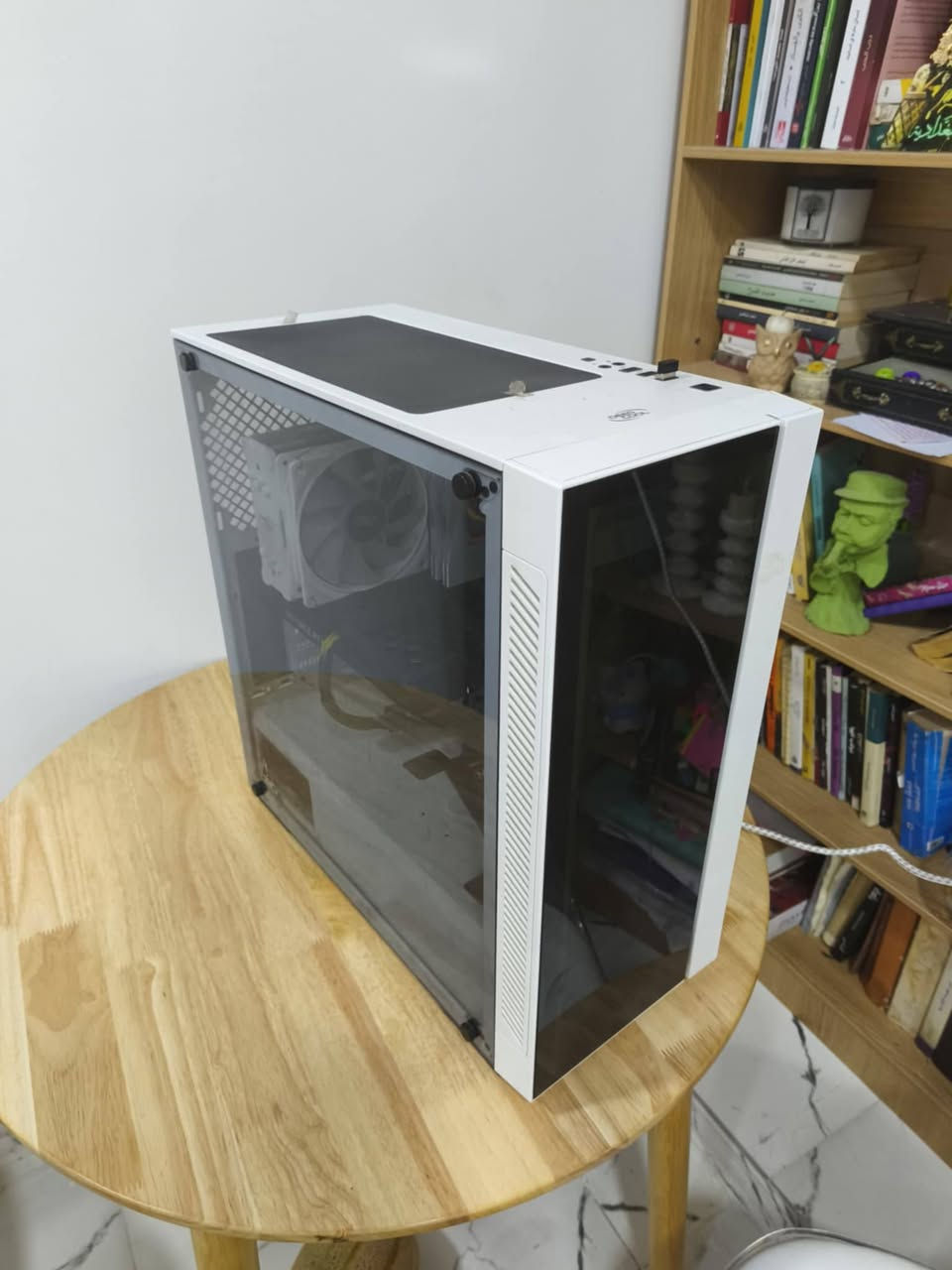 للبيع
GPU RTX 3050
CPU R5 5600 6 Core 
2x8 Ram 3200 SPECTRIX D50 RGB 
AMD B450M DS3H
Smart RGB 700W
Deepcool Gammaxx 400 XTWH
Case MATREXX 55 V3
M.2 128 Gb 
 1T SSD 
1T HHD
جميع الكراتين للقطع موجودة 
السعر ٥٥٠ الف وبيها مجال بسيط 
مكاني البصرة للاتصال ***********
او على الماسنجر متوفر
