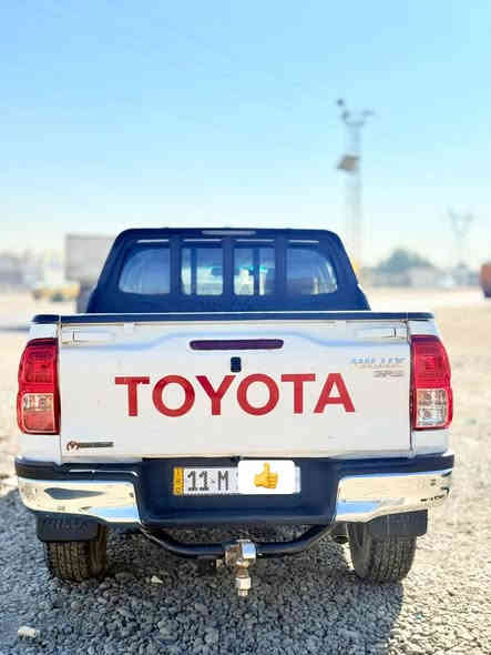 سلام عليكم هايلوكس بيكم فورويل.   موديل 2017 
كير محرك. كفاله.      كير وتماتيك    حداديه نضيفه 

   تبريد ❄️.     تخم تاير.      كامره شاشه كبيره 

     بيه بارد +صبق موضح بلصور  رقم بغداد بسمي تحويل مباشر  

     ماشيه.  151.الف.   توضيح بدون مراوس 

     سعر.  235 وبيه مجال الشراي.  مكان بغداد النهروان

                           رقم. ***********
