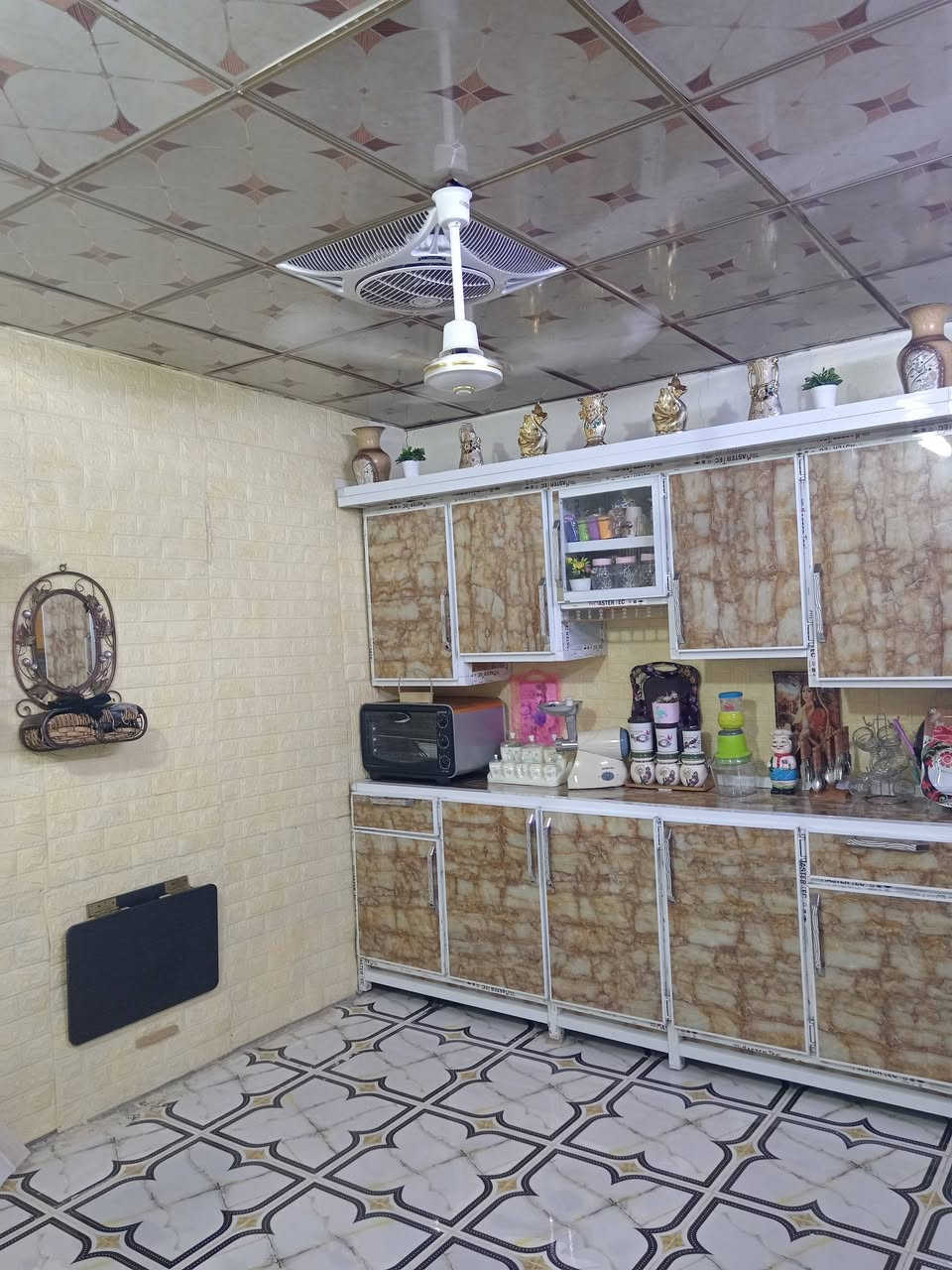 دار للبيع تجاوز مساحه ١٦٠ متر العرضات قريب ٤ سايدات مامعوض خدمات كامله شراي تصال ع رقم ***********
