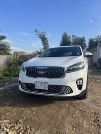 سورنتو • ٢٠٢٠ • فل مواصفات