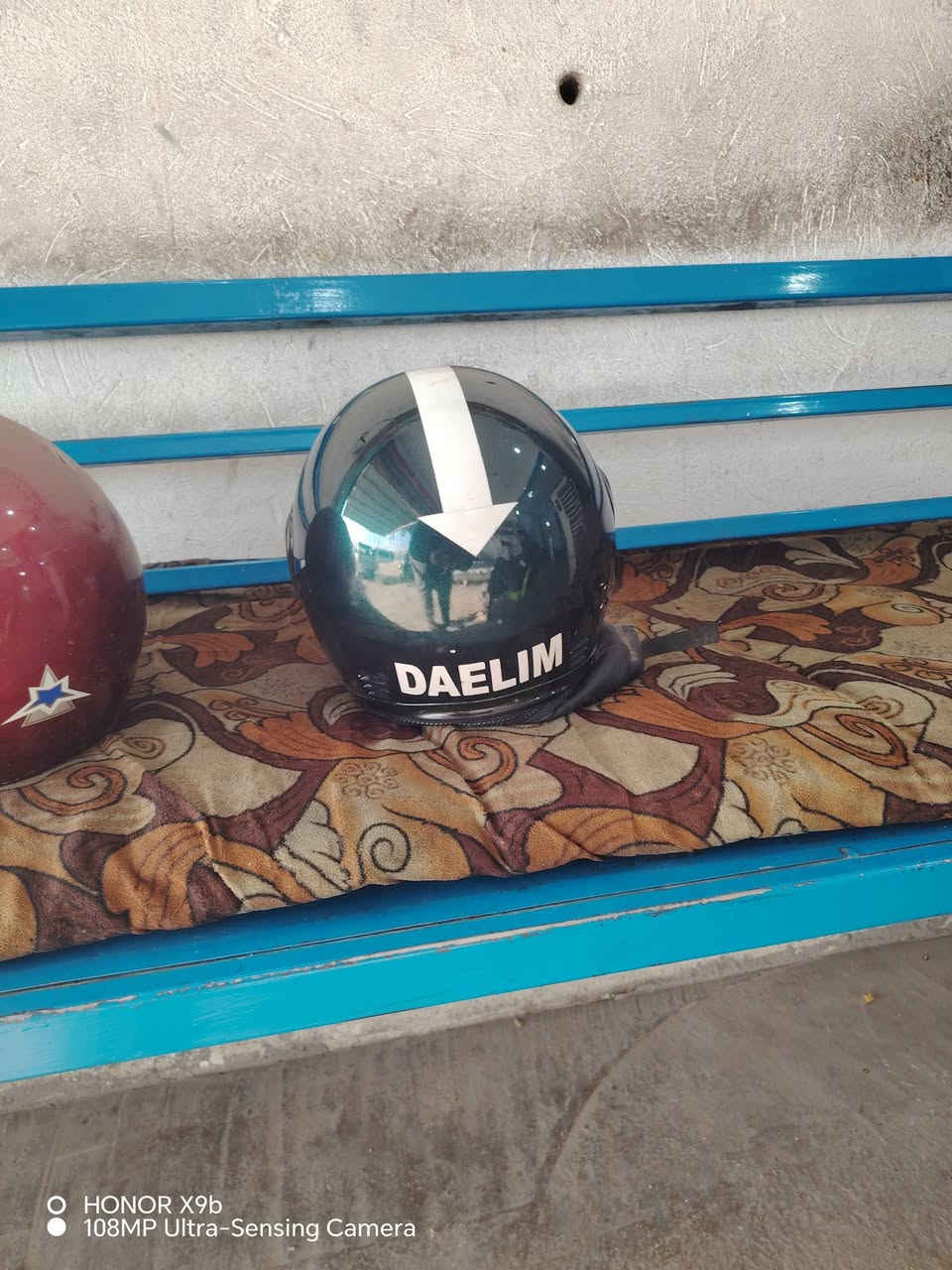 خوذه دايلم للبيع رقم 
***********
