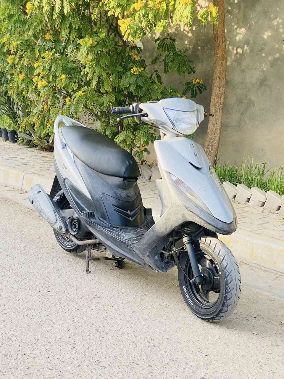 سلام عليكم عددله بلاد رنبه 
كفاله من طول لطول ملاح وكلها علا وضع لبلاد فقط سلف ولباقي جيب وياك لفيتر لبالك شلعه ومعدل ونضافه انضف من صوره جاهزه دراجه ومانقصها برغي مكاني قضاء المدينه.المحكمه  ***********
