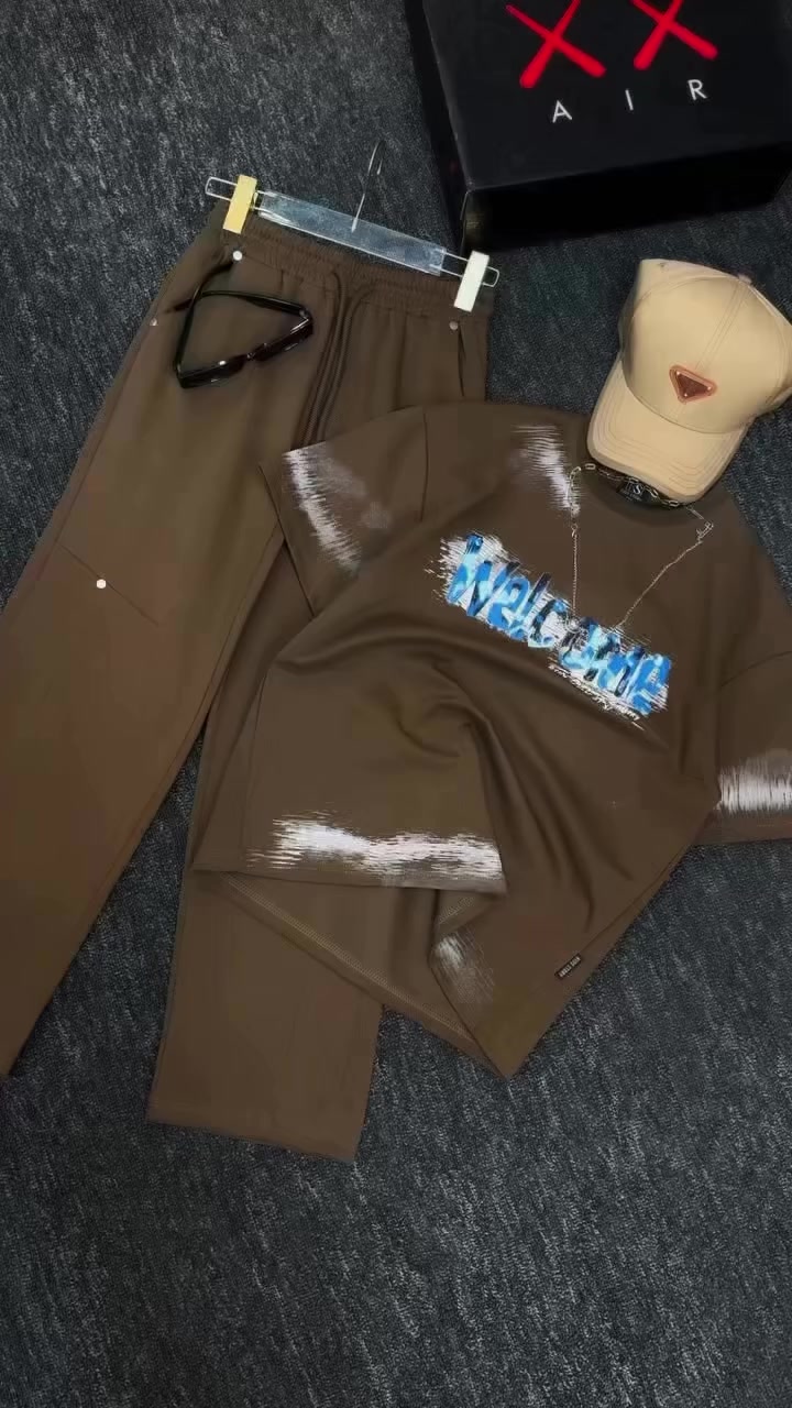 ✨ تراك ولادي محير✨
عمر (12-16)سنه

زورونا ..
عمار لملابس الأطفال 👕👚👶
📍 واسط – العزيزية – شارع الخليج
🏢 عمارة حسين الجميل
📌 مقابل اكسسوارات أبو أحمد
🚚 خدمة توصيل سريعة
عمار ‭0780 868 2280 📞 ‬
ذوالفقار📞***********
