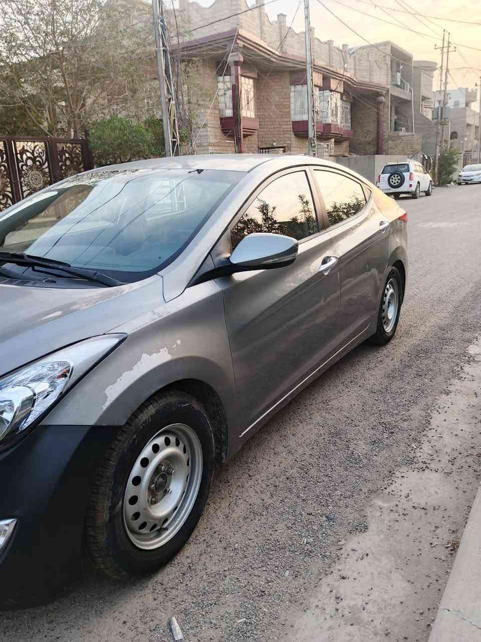 هونداي افانتي مكينه ١٦٠٠ جيتي تفاصيلها موجوده بل سونر بسمي تحويل مباشر تبريد عاطل ماعرف شنو عطله ابيعلك بدون تبريد سعر ٨٤ وبي مجال مكان سياره بغداد حي العامل شراي اتصل ***********
