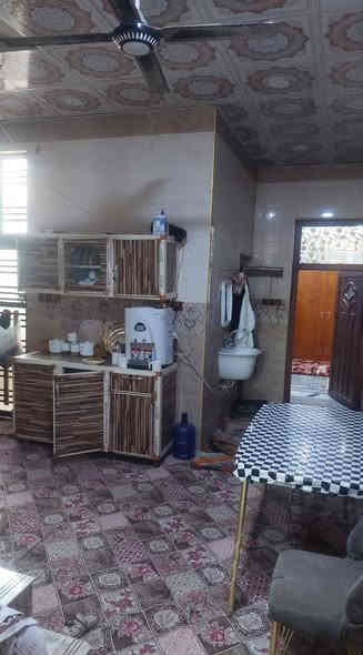 🏠 بيت للبيع – الديوانية / حي الشرطه – الشارع الكادميه 
..

📐 المساحة: ١٠٠متر
📏 الأبعاد: الواجهة ٥ متر | النزال ٢٠ متر
🏗️ نوع البناء: الطابق الأول كونكريت – 

🔹 تفاصيل الطابق الأول:
استقبال - صالة - مطبخ - طارمة - صحيات خارجيه وداخليه

💡 موقع العقار: حي الشرطه – شارع الكادميه البيت عله الشارع 
💰 السعر: قفل١٠٥مليون مطلوب اسكان ٢٧
وباليد ٧٥

📞 للتواصل: عبر الخاص
ـــــــــــــــــــــــــــــــــــــــــــــــ***********ـــــــــــــــــــــــــــــــــ
#_اكبر_بيج_عقارات_في_الديوانية
#بيت #دار #عقار #الديوانية #حي_الشرطه #عقارات_العراق #بيت_للبيع
