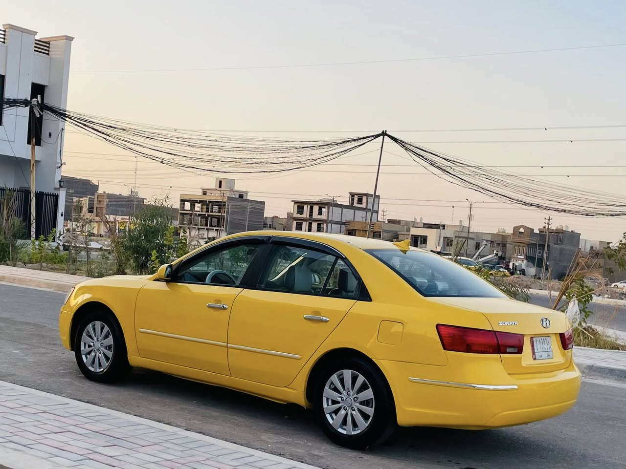سلام عليكم البيع هونداي سوناتا موديل 2009 وارد امريكي حادث بنيد فقط ولباقي مكفولة كفالة عامة شرط اليبل واحد سيارة جديدة وجاهزة من كلشي تبريد ثلج حدادية تخم تاير كير ومكينة 2400 مكفولات هيه غرامات مصفره سيارة أحله من صور السعر 102 لاستفسار علا رقم *********** مكان سيارة كربلاء
