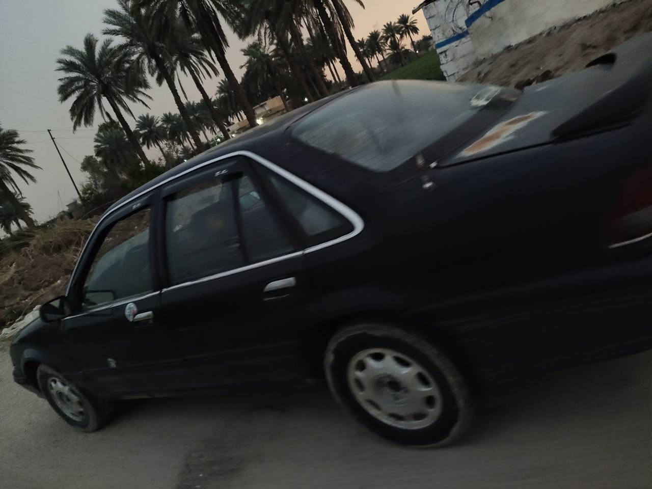 السلام عليكم
برنس موديل 93 سياره كهربائيات شغاله ع وضع شركه مكينه جديده صبغ الشركه مالته رقم بغداد اريد ابيع مستعجل السعر 28 وبيه مجال ***********
