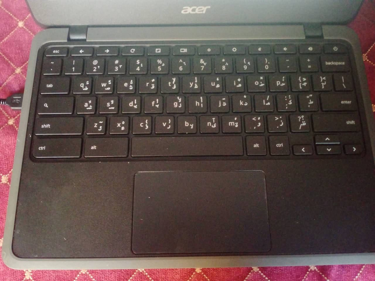 لابتوب كروبوك من شركه acer وتشغيل نضام الاندرويد تحتوي على معالج 4020 Celeron 
ويندوز 10اصلي 
رام 4GB ذاكره64
بطاريه تدوم لغاية6ساعات منفذ USB
شاشه لمس Full HD 
حجم الشاشه 11انج  منفذ لزيارة الرام 
سهل الاستخدام ومناسب الطلبه المدارس والكليات والدراسات 
السعر 70الف فقط 
مكان/بغداد مدينة الصدر حي طارق شارع الوسط تيل 23 
الرقم الاستفسار ***********

