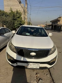 سياره للبيع سبورتج محرك ٢٠٠٠  تبريد شغال بحاله جيده اصال ع رقم 0771598...