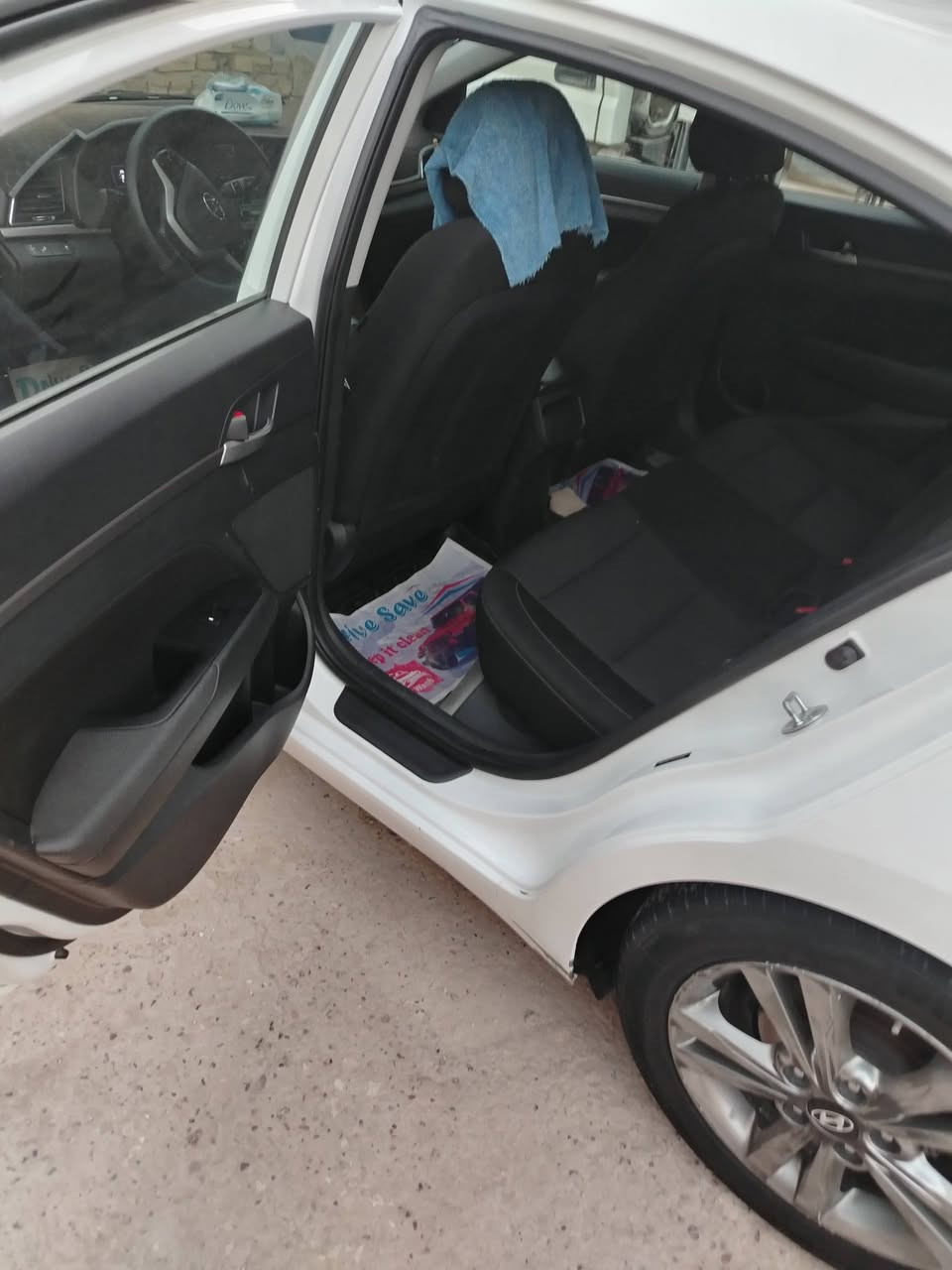 النترا 2018 
فول عده الفتحه والبصمه

محرك 2000 دوش

صدر جديد بل كامل حته المشط  موبس ضمان بي 6 اشهر يم العماده اول بارحه بدلته محرك جديد مال كص 2023 انتاجه. 

تايرات تخم برجستون اسيارهه عليهه ادامه بل كامل مكفوله من صبغ بيهه بارد مثل ماموضح بل صوره حادثه قبق جنطه فقط مبدل بلادي بس مو نفس الون

الله شاهد سيارهه جاهزهه للاخير كاملهه من كلشي يرادلهه فقط دوشمه وبولش وتكحيل تكعد اسيارهه ماشيه 158 خير من الله جديده معنه الكلمه

سعرهه 135وبيهه مجال مكاني بغداد سبع البور

سنويه جديده لل 2030 سياره بسمي 

***********
