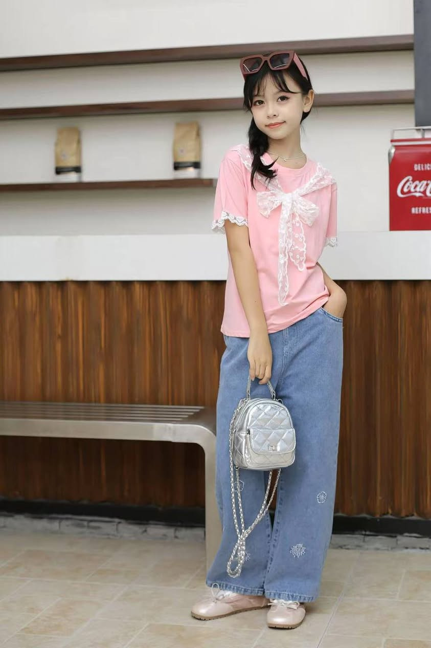 وفرتلكم ملابس اطفال كشخه 😊للعيد 

 اسعار مناسبه وجوده الخامه راقيه 

ومسابقه حلوه هم لعيونكم  اكثر 3 متفاعلات بهذا البوست راح 

يفوزون وياي بهديه من البيج 😘


**إذا كنت صاحب هذا الإعلان وتريد حذفه لأي سبب، رجاءا أرسل رسالة إلى الدعم الفني**