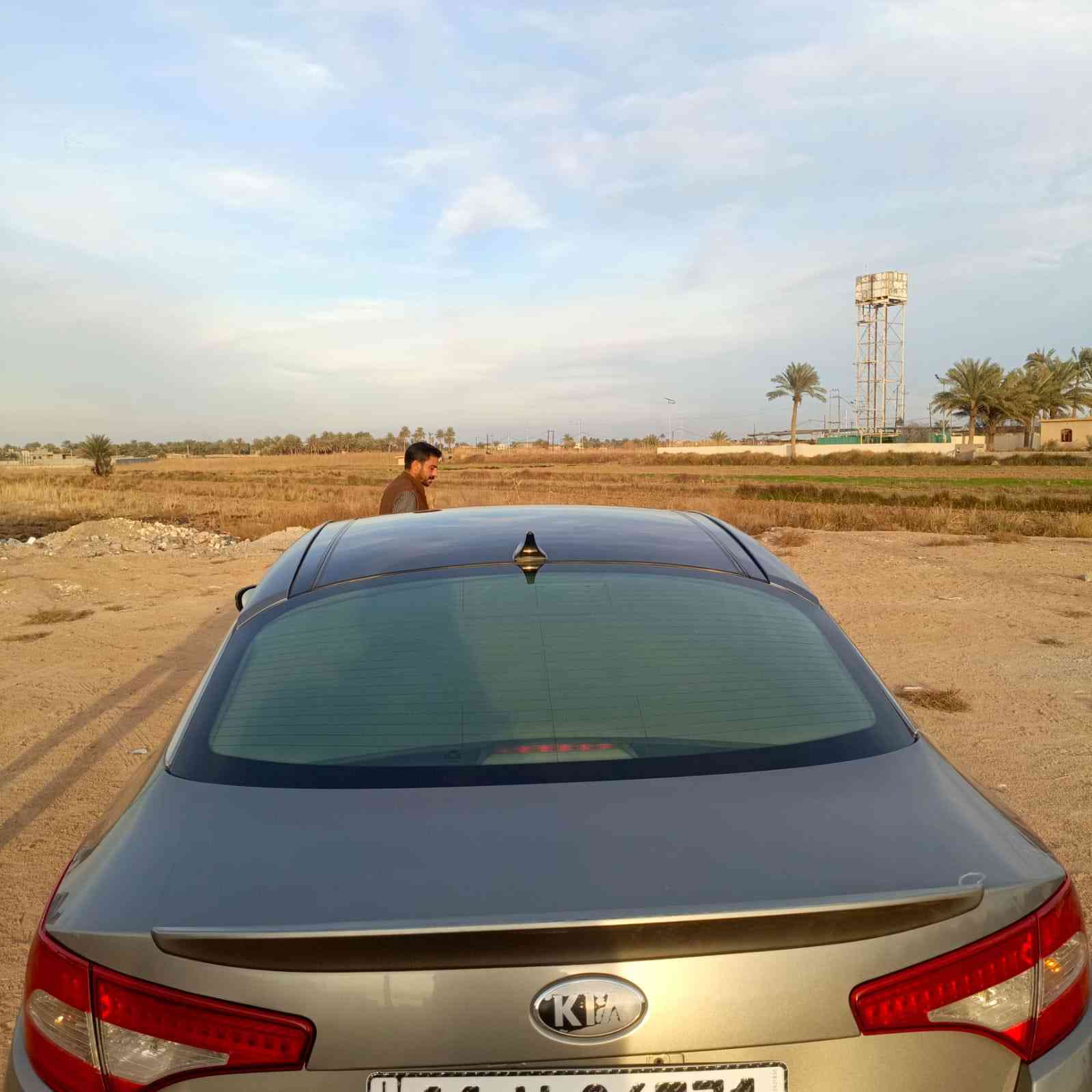 للبيع اوبتما 2013 امريكي
محرك 2000 سوبر جديد

وكير جديد

ماشيه 170 الف فقط 

فول مواصفات ضررها مذكور بالسونار

رقم بغداد بسمي 
السعر 125 ورقه وبيه مجال
رقم الهاتف ‭٠٧٨٧ ٢١٩ ٦٣٣٣‬

مكلف بالنشر غير متواجد على الفيس
