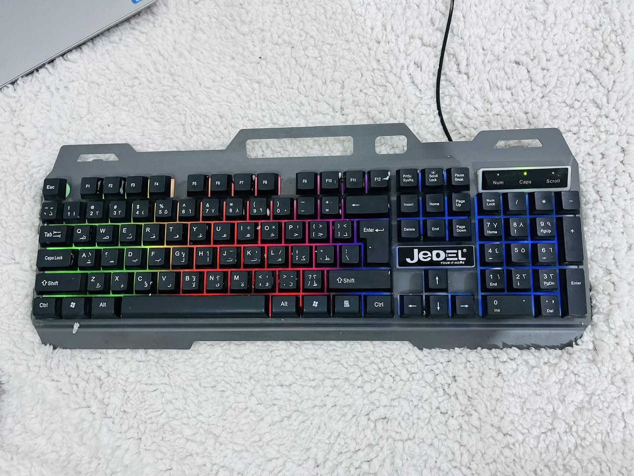 السلام عليكم
💻 لابتوب HP للبيع – أداء قوي للأعمال والبرامج الثقيلة

المواصفات:
 • المعالج: Intel Core i7-7820HQ
 • السرعة: 2.90GHz
 • الرام: 8GB
الذاكرة  ssd gb 256 
 • النظام: Windows 10 Pro (64-bit)
 • كرت الشاشة: Intel HD Graphics (مدمج)
 • الشاشة: واضحة ومناسبة للعمل والدراسة
 • الحالة: شغال تمام بدون مشاكل

شنو يشغّل؟
✔️ برامج الأوفيس (Word – Excel – PowerPoint)
✔️ تصفح إنترنت سريع وتشغيل يوتيوب
✔️ تصميم خفيف (Photoshop – Illustrator)
✔️ مونتاج خفيف (Premiere – Filmora)
✔️ مناسب للدراسة، الشغل المكتبي، والعمل عن بعد

 • اللابتوب عملي وقوي
 • مناسب للطلاب والموظفين
 • البطارية من ساعة الى ساعة ونصف  حسب الاستخدام

اللابتوب يجي وياه شاحنة وكيبورد

تواصل ع الرقم ***********
او تواصل خاص
