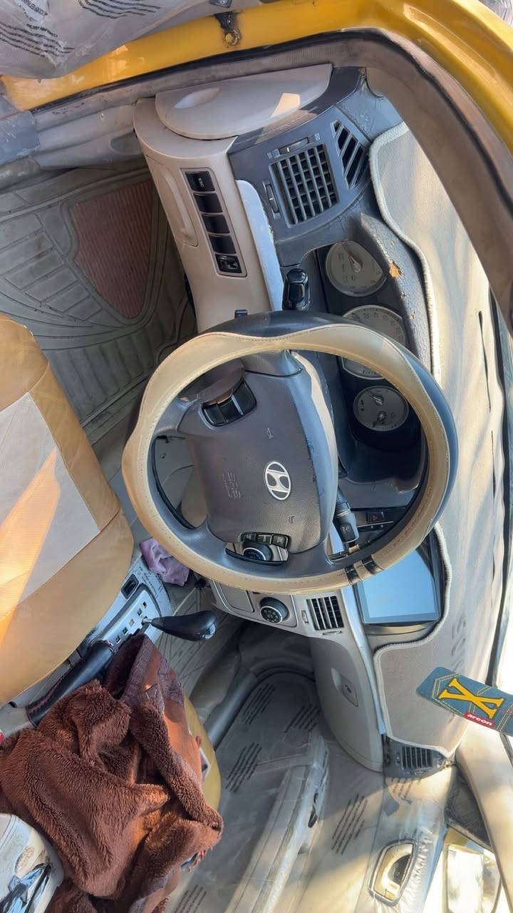 سلام عليكم ‏سوناتا 2008 للبيع السيارة خليجي تكسي المطار سيارة بها ضربة القمر مالتها واقعة عليها سقيفة ومع القمار مو كاملة سعر 50 فقط الاتصال على الرقم***********  مكينة 2000 تاير جديد سيادية حلوة صبغ تطلع السيارة الجديدة مال خبيزة مال واحد ياكله من وراها خبزة رجاء أخوان اتصلوا على الرقم أنا مكلف منشور أترجاكم رجاء أخوي لحد يراسلني على الخاص ويكون ￼مراوس ماراوس بيع فقط ***********￼بيه واتساب ستفسار
