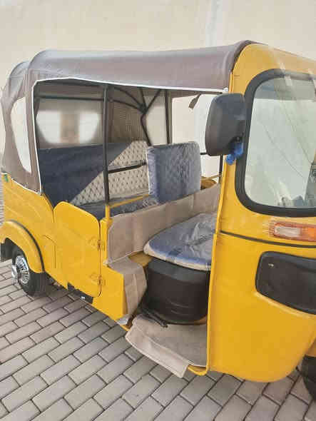 من رخصت الادمن تكتك للبيع موديل 2021 شهر 11 ابسمي تحويل ثاني يوم تكتك مصبوغه صبغ عام الجماليه بيه بارد بلغد وصبغته بس  تكتك مره وحده مجفته بس بستم ولفات مبدل بلادي كهربائيات كله شغاله تكتك حيل جديدة  مكاني كربلاء المقدسة امن الداخلي قرب افران اللؤلؤه رجاء اقرة تفاصيل تكتك كلشي بيه مذكور اهنا الاستفسار الاتصال على الرقم التالي *********** السعر 6100 ملايين وبيه مجال
