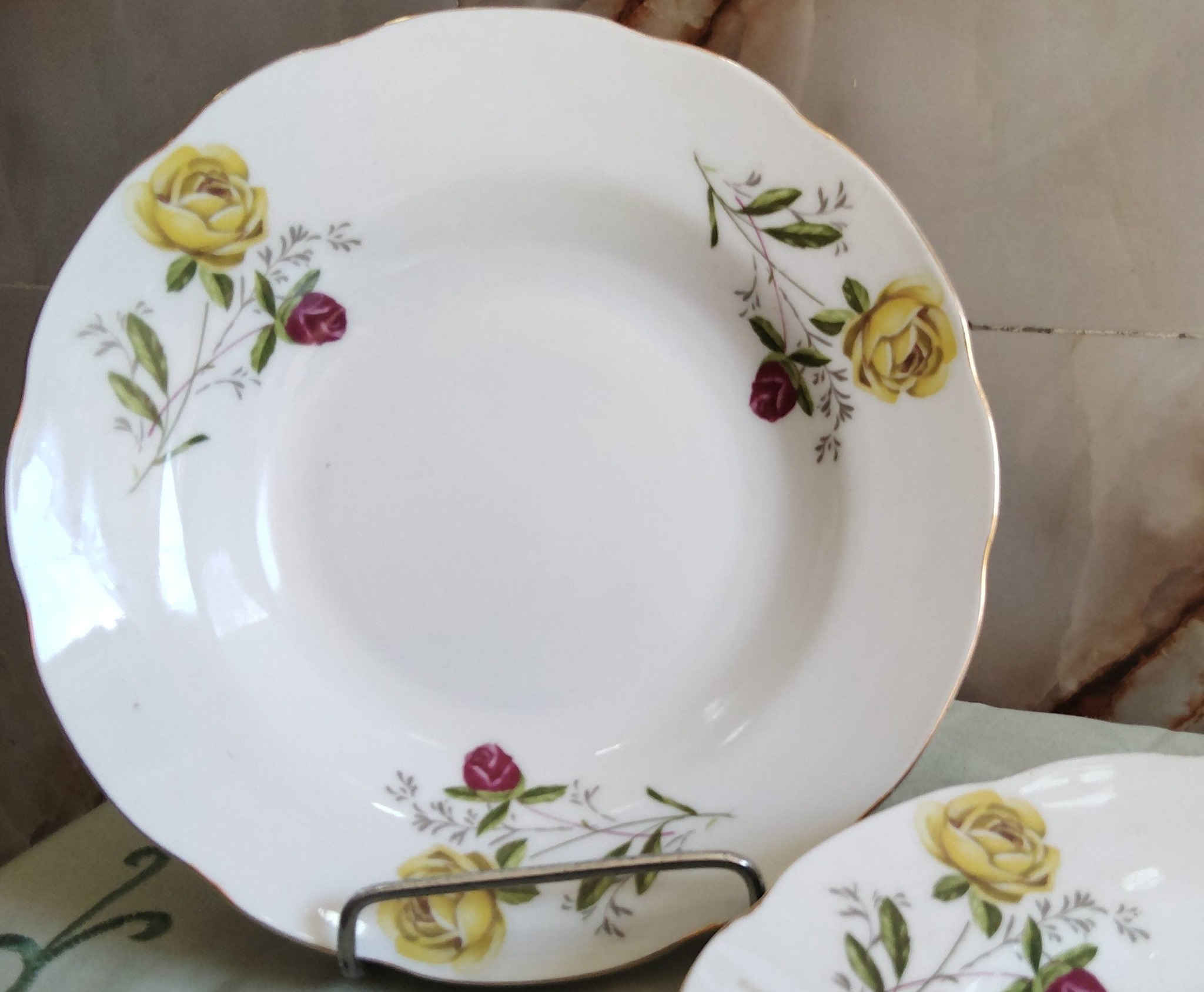 ماعون مورد 3 قطع للتواصل على الخاص


**إذا كنت صاحب هذا الإعلان وتريد حذفه لأي سبب، رجاءا أرسل رسالة إلى الدعم الفني**