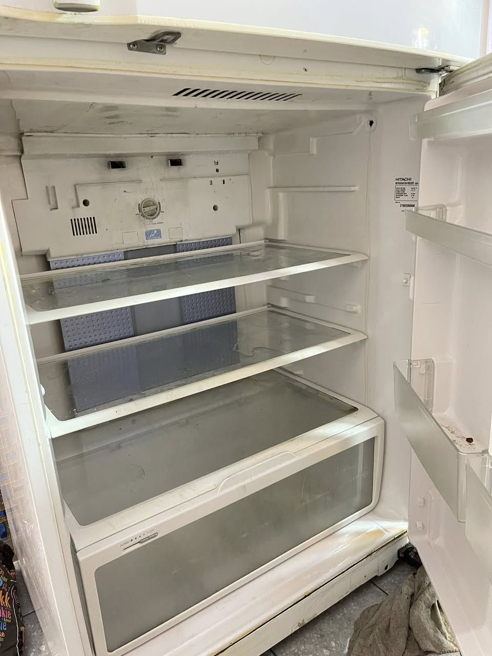 السلام عليكم 
ثلاجه للبيع نضيفه شغاله الفريز يجمد بس الجوه منقص غاز  أو سبب بسيط ٠
السعر 100.


**إذا كنت صاحب هذا الإعلان وتريد حذفه لأي سبب، رجاءا أرسل رسالة إلى الدعم الفني**