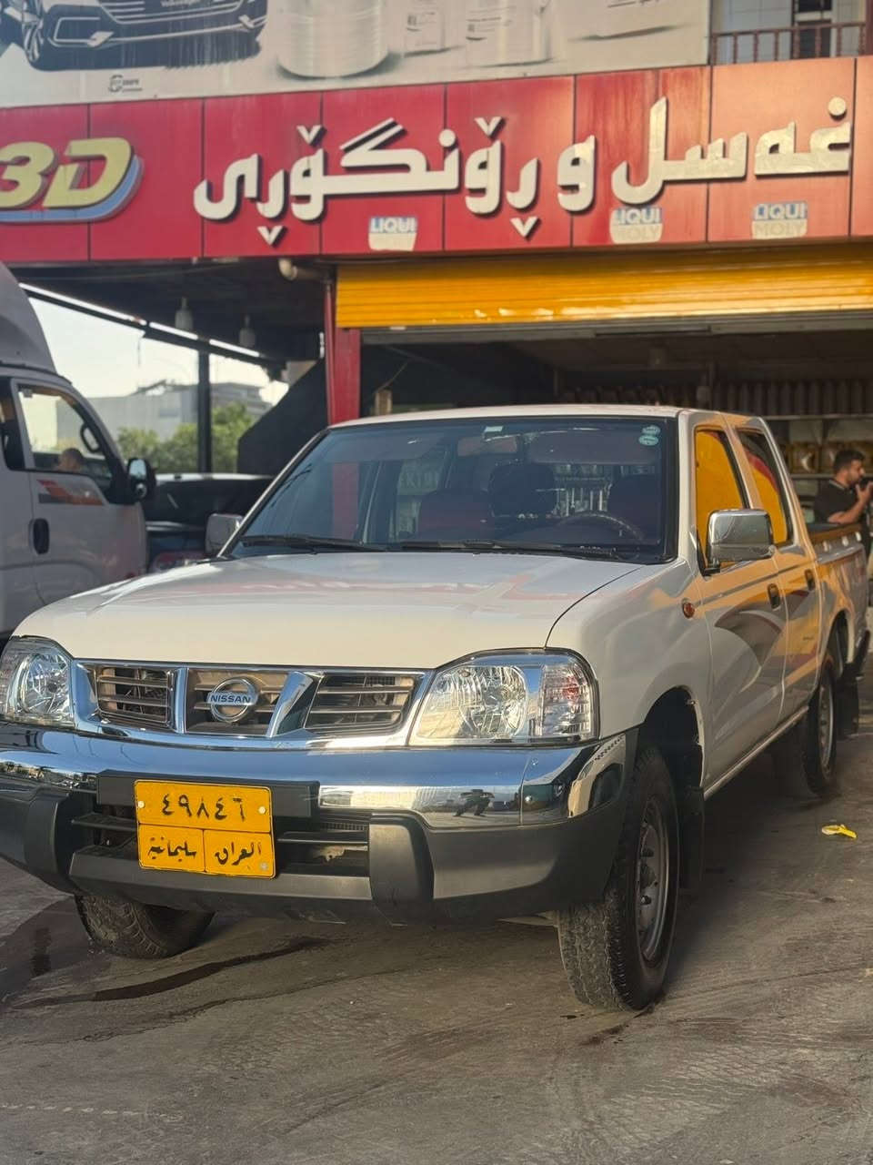 نیسان پیکاب مۆدیل ٢٠١٠
تایلەندی پێنج پارچەی بۆیاخە سەیارەکە بێ عەیبە هەموو گیانی بەشەرت مەکینەو گێری بەشەرت بەناوی خۆمانەوەیە سەیارەی ماڵە ٤ تایەی تازەی لەژێرایە ماڵی دۆستە 
***********
