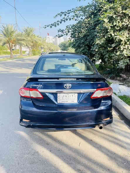 سلام عليكم للبيع كورلا S2013
السيارة فول مواصفات گير محرگ تبريد كفالة
السيارة حادثها من امريكة الجاملغ من جهت السايق فقط دواخل كفالة و اني رشيت بيها 3️⃣ قطع كلير فقط بدون حادث اثر جراد مكان السيارة بغداد السيدية 
السعر /104و بيها مجال
رقم/*********** بي واتساب
الثاني /*********** بي واتساب
