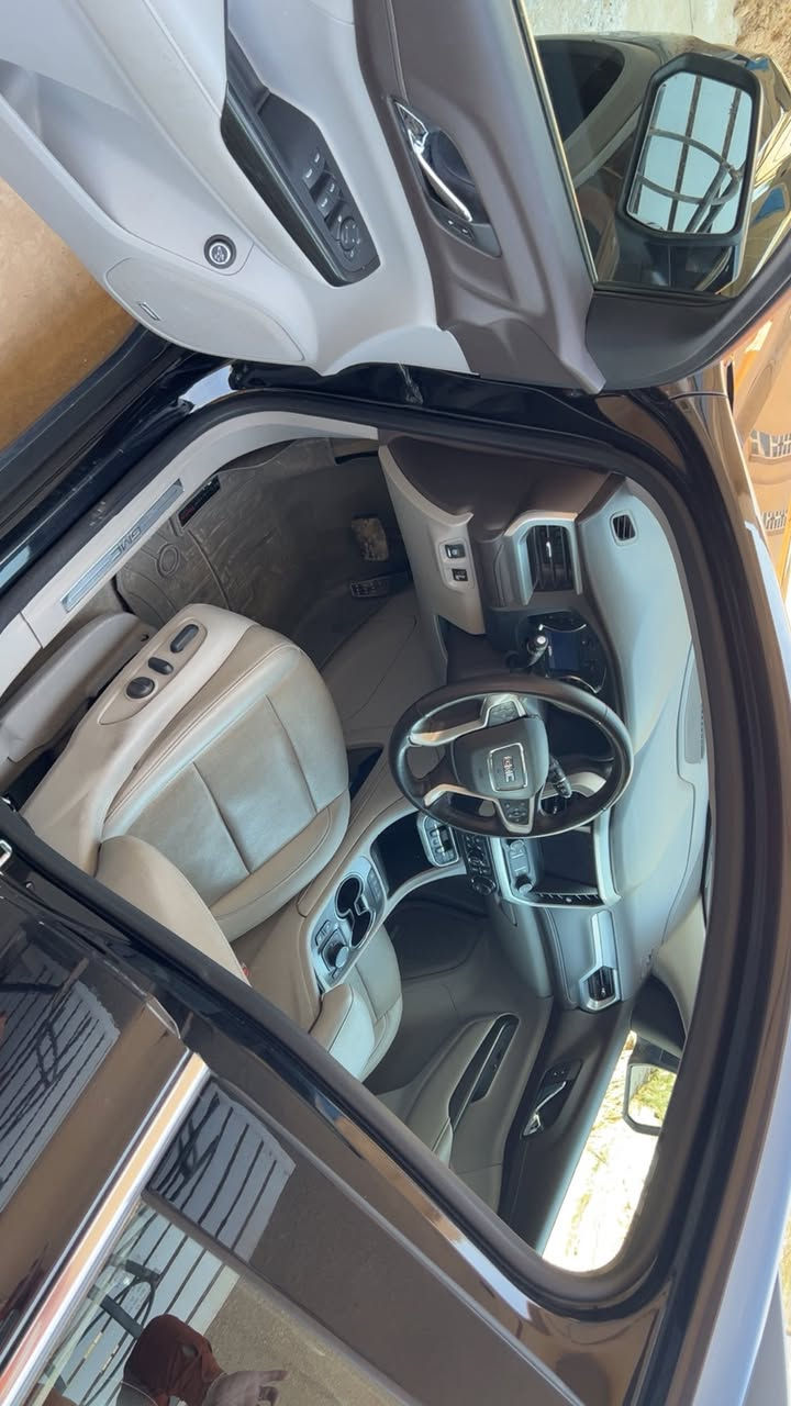 سيارة  جمسي اكاديا  للبيع
2023
‎السلام عليكم شباب للبيع 
 ا
GMC ACADIA (SLT) ✅
‎الموديل (2023)✅
ماشيه(40) الف مايل وقابل للزياده✅
رقم بغداد بأسمي 
المواصفات 📄
بصمه✅
تسغيل عن بعد✅
7 راكب ✅
كشن منفصل Vip  ✅
رادارات امامي +جانبي + خلفي ✅
داتا شو وتنبيه رادار بالجامه الاماميه✅
نقاط عمياء جانبيه ✅ 
اوتو ستوب ✅ 
تحديد مسار وتنبيه الخروج من المسار✅
كار بلي + اندويد اوتو ✅
بلوتوث +5 منافذ usb✅
تبريد وتدفئه  منفصل ✅
تبريد مركزي 3 قطع ✅
شاشه قياس 8 انش✅ 
ويل وتاير حجم 18 ✅ 

حجم المحرك 4 سلندر 
الفين تيربو (2.0 TURBO) نشاط وقوه🔋
حصان (228) 🐎 
عزم (258) رطل قدم 
گير 9 نمر 

اخوان بالنسبه لحادث السياره صبغ قطعه واحده فقط باب خلفي مبدل

بدوووون ايرباك نهائيا ❌❌ 
بجم كبس ✅ 
 
صور الحادث مرفقه

حبايب السعر  (230$ ) 💵💰بية مجال للشراي 
للاستفسار خاص او واتس اب متوفر 
***********
العنوان بغداد ✅
البلديات قرب اذاعة العهد

