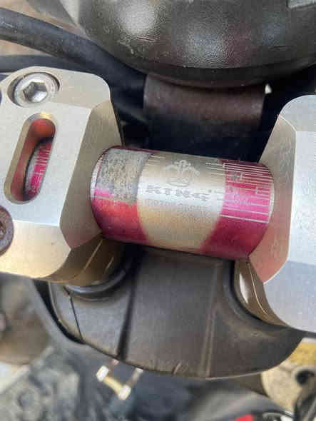 سكنس جبلي مال رمبه اول البارحه اخذتها الدراجه خير من الله ومتوازي على بيعتها
1-كلجات رياضي
2-بك لايت رياضي 
3-ستيرن ابو التاج رياضي 
4-عداد الكتروني شغال 
5-جاملغ امامي كاربون فايبر 
6-الصندوك نضام سبرنكات 
والدراجه خير من الله بيها تزويد ما عدى المكينه ماعرفها شكد لان ممفتوحه الله شاهد الدراجه كفاله من السرقه والمحرك هذا رقمي ***********
والشراي يتصل
