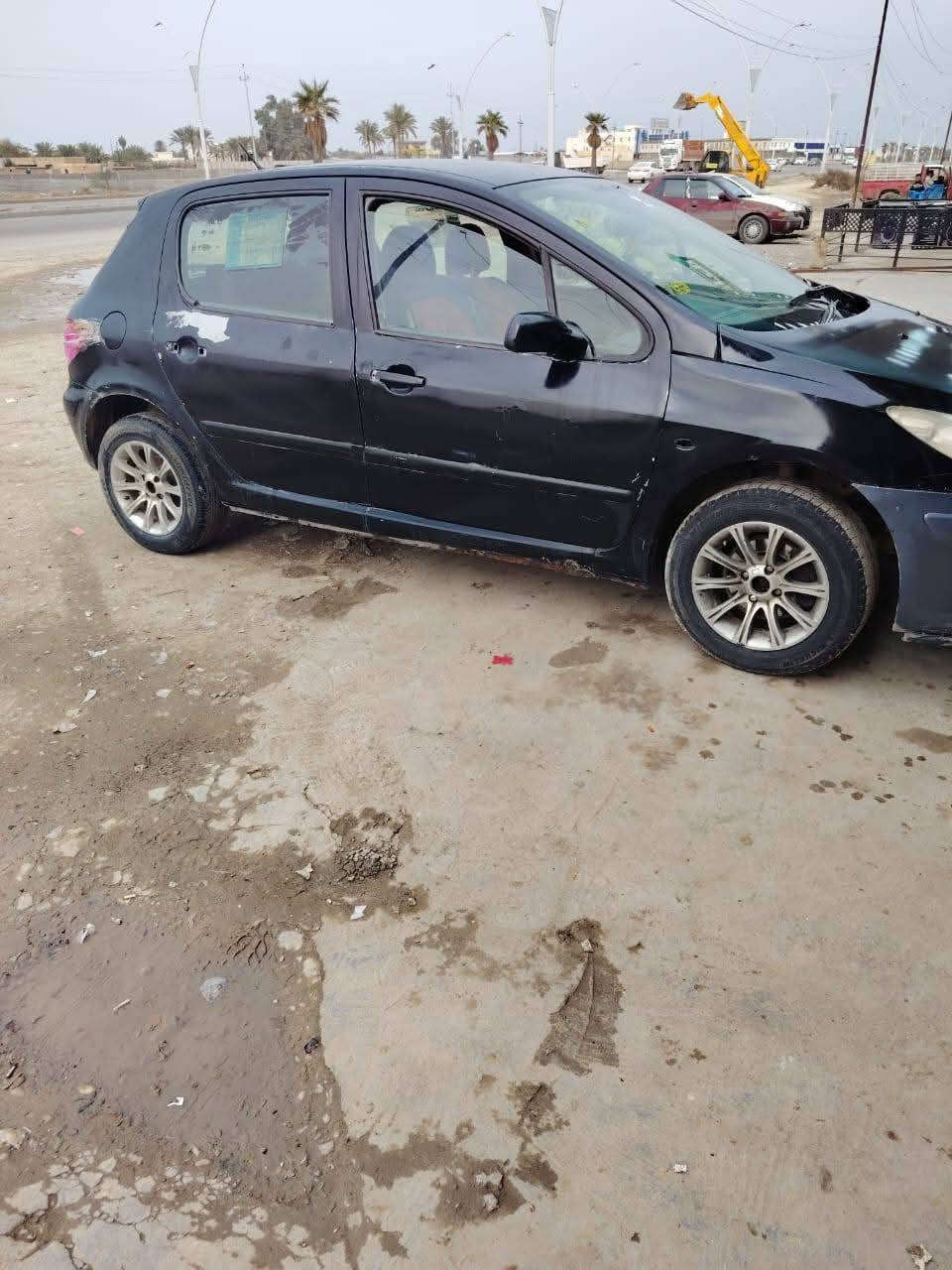 السلام عليكم ورحمه الله وبركاته للبيع بيجو موديل 2006 السعر 15 سنويه خضراء شرطه التحويل  الاتصال ***********
