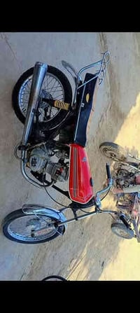 للبيع دراجه وراق موديل ٢٠١٦ رقم 07875811603