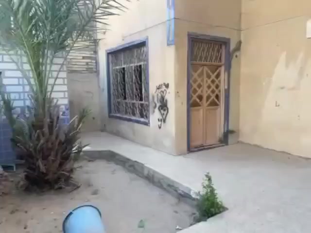 النجف/  دار ايجار
200 متر الايجار 450
 حي ابو طالب. قرب دائرة الكهرباء يحتوي ع غرفتين وصاله وستقبال ومطبخ وصحيات


**إذا كنت صاحب هذا الإعلان وتريد حذفه لأي سبب، رجاءا أرسل رسالة إلى الدعم الفني**