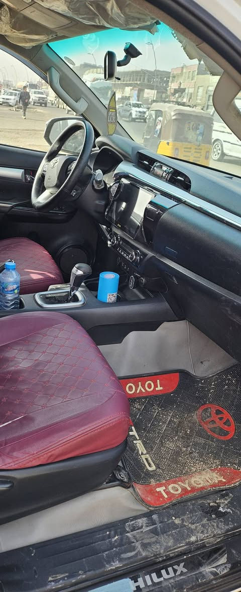 تيوتا هايلوكس ٢٠١٧ديزل محرك كاز 2800 بصمة تشغيل مري شفط شاشة كبيرة  محرك مبدل جديد كامرة خلفي الا ضافت باب على البدي  السعر المطلوب 260 ورقة بغداد  ***********

