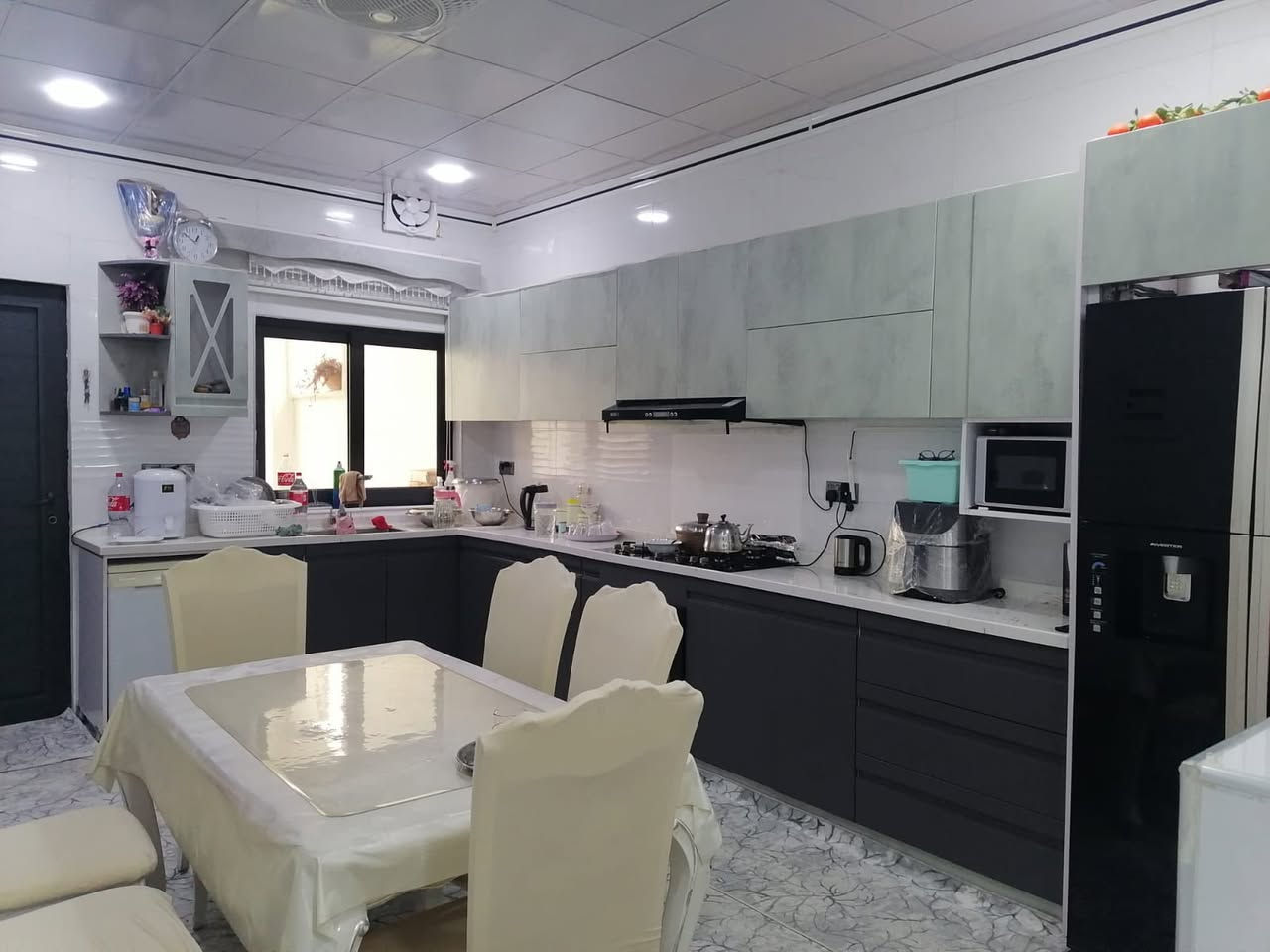 #دارللبيع
خانووى دوو نهوم بو فروشتن له گه ره كى ده روازه پشت غسل كركوك نزيك شه قامى ده روازه 

روبه رى 195 متر 

پيكهاتوه له :- 2 ژور نوستن - هول - مطبخ - ميوان - گه راج
نهومى دووه م 1 ژور نوستن - مطبخ - هول - ميوان 

بوزانيارى زياتر په يوه ندى بكه ن به عقارات ستار اكرم بازرگان

📍ناونيشان : كه ركوك بازارى ئازادى ته لارى ئاسو

***********
***********
