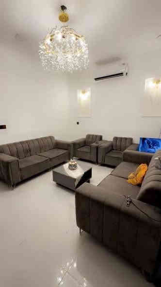 اللهم صلِّ على محمد وآل محمد 🌺 

دار للبيع بغداد الدوره البوعيثه مجمع العدل الاول 

المساحه 50

3نوم   بيت جديد جدن 
البيع مباشر بدون دلاليه 

السعر 87 مليون 

التواصل ***********
