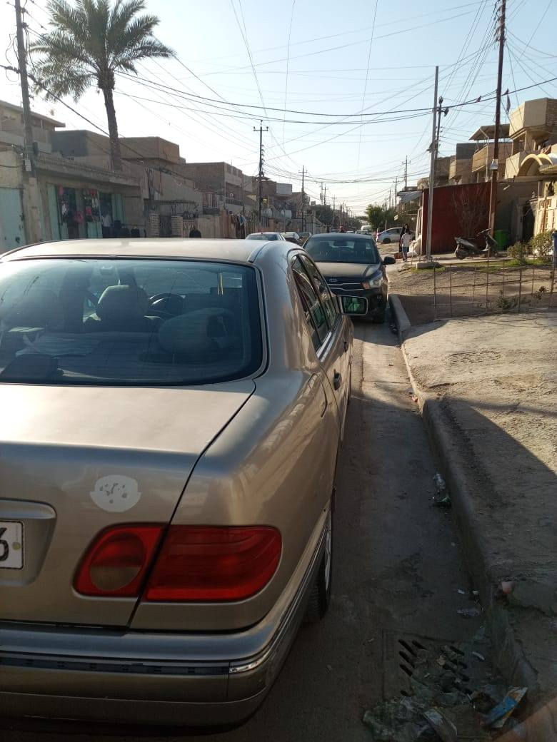 مارسدس ام عيون موديل 1996
محرك خراطيم E320  عليه ادامة كامله جويتر ايرفلو  حاوية
كهربائيات كله شغال تحكم مري 
تخم تاير  
تبريد ثلج❄️ 
بيها خياس بلدوسات 
رقم كربلاء مشروع وطني  بسمي سنوية وهزه جديدة جديدة
السعر55وبيها مجال ***********
‪+964 782 566 2449‬ واتساب
