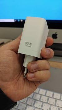 شواحن ريلمي أصلي • ٨٠ واط • ٦٧ واط