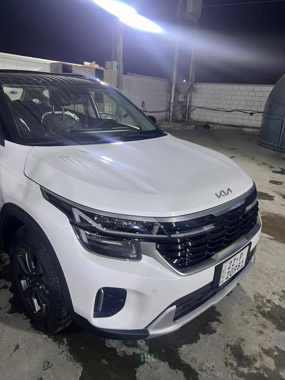 السلام عليكم
كيا سلتوس 2024 
ماشيه 3000 بعدهي زيرو ع وضع الشركة 
فول مواصفات لاخير
رقم اربيل الك وكاله مجانيه 
العنوان البصرة الامن الداخلي 
للأستفسار الاتصال ع 
***********
