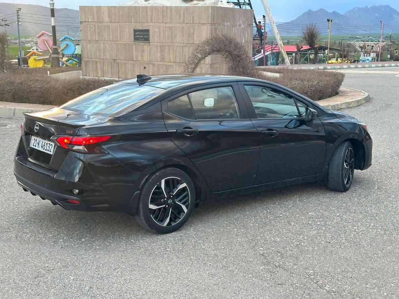 نیسان ڤێرسا 2023قەپات مواسەفات SR ڕەشی قەتران بەسمە دەرگا بەسمە سندوق بەسمە کوشن هیتەر سوکات تەقەڵ بیلادی کوشن شاموا داشبوڵ جڵد شاشە گەورە کامیڕە ڕاداری پێشە ڕادار دوا وە ئۆ تۆ ستارد خۆی ئیستۆپ ئە کات لە هەر حاڵە تێک پێشو پشتی  ئاوێنە ڕادار خەتی جادە تە عدیل سوڕحە شاشە ئەلیکتڕۆنی لایت لید  بلاجکتۆر سوکان ڤۆلیۆم شحن جارج لایت ئۆتۆ خۆی فول پێدە کاتو خۆشی دای دە بە زێنێتەوە  ڕەەقەم سلێمانی بەناو خۆمە تا 2031 دە ڕۆژە ڕە قەمم کردوە  یە ک چە مە لاغی لای سە یاقی بۆ یاغە بە بێ ناو گرتن بە بێ ئێڕ باگ بە شەرت هەمو ی ئێڕ باگە کانی بیلادیە درگای سە یاقی تە عدیلو کارتێکی هەیە دو قو پی زۆر بچوکی لە سە قفی هەیە هەستی پێناکەی لە فحس نەبێ دە رنا چێ حەدیسە یە کی زۆر خە فیفی هەیە  22مایل ڕۆشتوە  نرغی 138گەلاو مەجالێکی تێدایە شوێن قەلادزێ *********** بشدار, السليمانية
