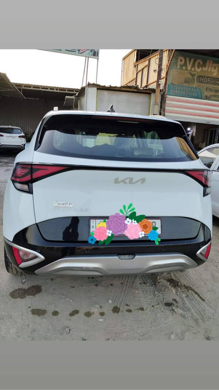 السلام عليكم
سبورتج موديل 22خليجي 
ماشيه 43
مواصفات:
شاشه 
كامره 
ابل كار بلي 
مقاعد كهربائيه اماميه
تدفئه مقاعد اماميه وستيرن 
سايد بريك بصمه 
حساس امامي خلفي 
بصمه ابواب وتشغيل 
تشغيل عن بعد
تحكمات ستيرن 
اوتو هولد 
رادار جانبي
نقطه عمياء 
تبريد قطعتين 
تخم تاير 
كراسي جلد 
مود داريڤ
اناره ترحيب 
 نضام مساعد نزول منحدرات 
جام امامي اوتو السائق والراكب 

السياره باسمي رقمها بغداد 
السعر 218وبيها مجال 
***********
