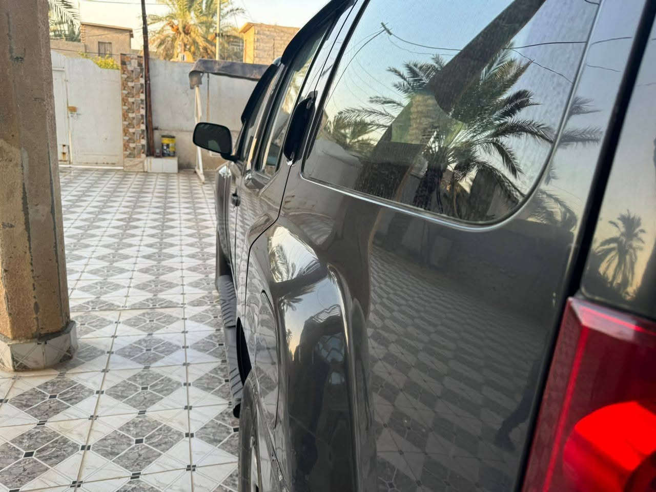 السلام عليكم نيسان اكستيرا للبيع موديل ٢٠٠٨ رقم بغداد للبيع او المراوس سياره حلوه مال جناي محور غاز  صدر جديد تخم تاير شاشه تبريد شغال عنوان السياره ديالى  خالص السعر ٨٥ وبيها مجال  الاتصال ***********

