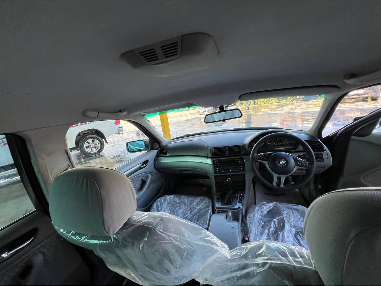 بيئيم مؤديل ٢٠٠٣ حجمي ٣٢٣ دةبل ديجيتال شةش پستؤن دةبل گير گيرو مةكينةي سقةر گير تؤماتيك و عادي سپؤرت جوار جام كارةبا تةبريد پيشي كامل ليد وعةدةسة گيرو مةكينةو تةقةو رةقةو دةعمو ليدران بةشةرت جوار تايايةو ويلي هاماني لؤكي لةسةرة سةيارةكة سوكان عةكسة سعري ٣٨ گةلاو مةجاليكي كةم سةوداش دةكةم لةسةر دلگرتن *********** رانية, السليمانية
