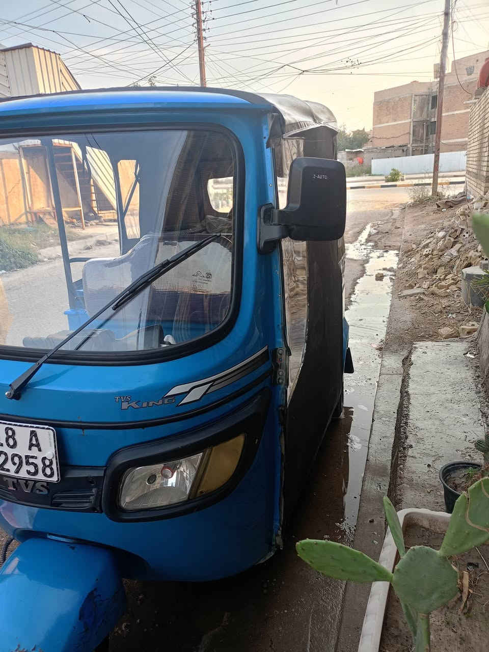 السلام عليكم Tvsللبيع موديل 22
التكتك بأسمي تحويل ثاني يوم رقم نكليزي 
هزة جديدة
المحرك مكفول ما مفتوح بيه برغي
التكتك شوفة عينك نظيفة

المكان المحمودية
تواصل ***********
السعر 6700وبيهه مجال حك الجية
