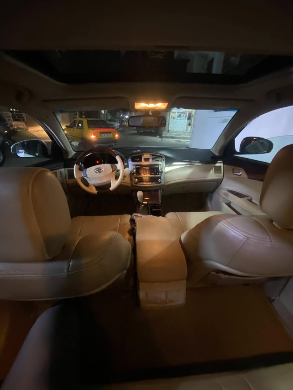 سلام عليكم للبيع افلون 2012لمتدد فول واحد عل واحد سياره حلوه وخير من الله مكينه كير تبريد تخم تاير كله وكاله ماشيه 149 
بيه صبغ 3قطع اثر شخوط 
السعر 185 وبيه مجال بسيط 
العنوان بغداد الحريه 
***********
