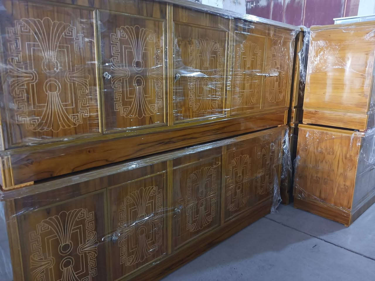 بوفيات شغل الموصل متوفر قياسات
متر ونص / مترين ونص / ثلاث متر
متوفر خدمة توصيل مجاني داخل تكريت فقط
للأستفسار ***********
