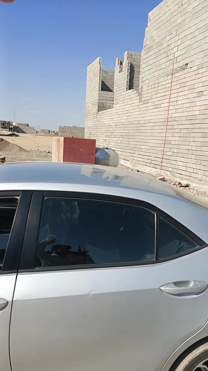 قطعه 100 متر بالمسيج بالبدايه بنص البناء الوجه 5 ونزال 20 سعرها مناسب
***********
***********
