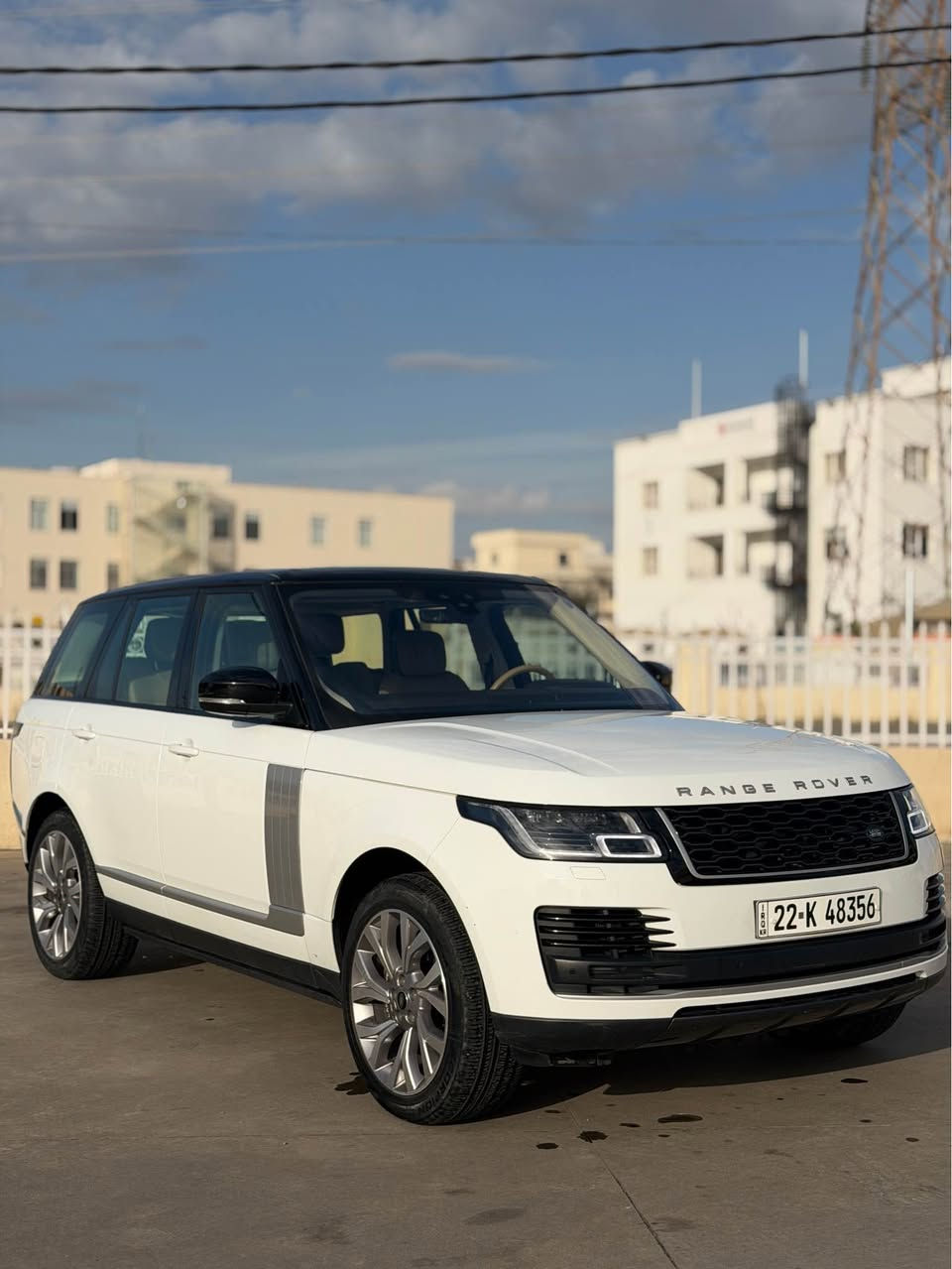 Range Rover vogue 2018 
بدون صبغ شركة سردار
ماشية ١٠٠ الف كم 
سعر ٤٥٠$ 
اتصال 📞 واتساب *********** أربيل, العراق
